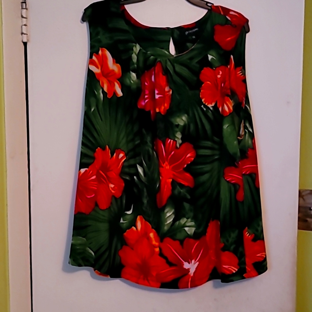 Tropical top